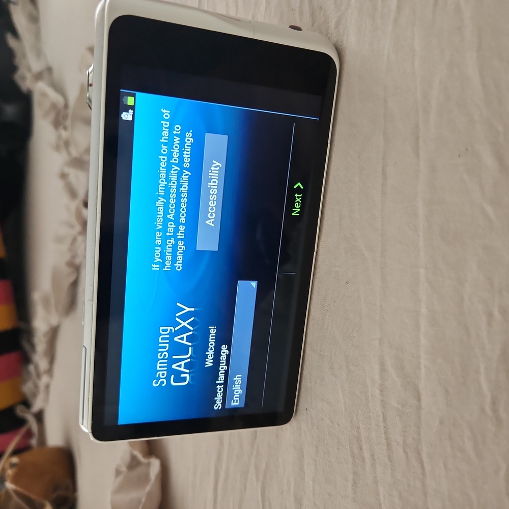 Samsung Galaxy EK-GC200